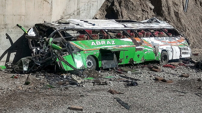 Pakistani pilgrim bus crashes in Iran kills three