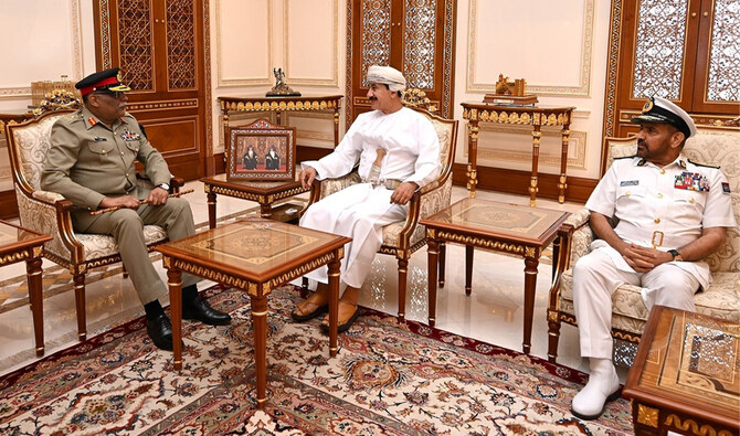 Pakistan Chairman Joint Chiefs of Staff Committee on official Oman visit