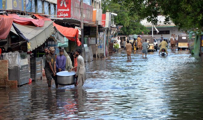 Cyclone ASNA steers away from Karachi, may cause ‘more severe’ rains in Balochistan — official