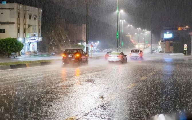 Saudi civil defense issues safety warnings as heavy rainfall sweeps across kingdom