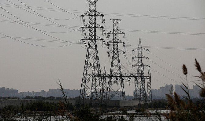 Pakistani minister says government renegotiating power deals to cut electricity tariffs