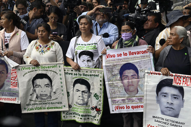 Mexico arrests alleged drug boss linked to 43 missing students