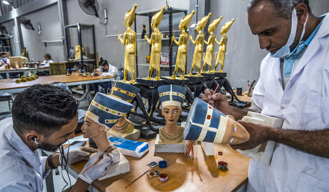 Egyptian archaeologist calls on Berlin to return Nefertiti bust