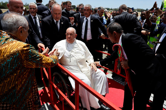 Pope Francis heads to Singapore on final stop of Asia tour