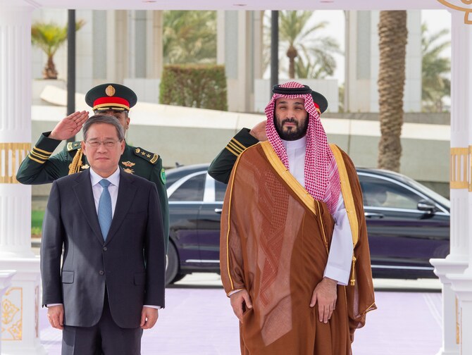 Saudi crown prince receives China’s PM 