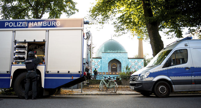 Islamic center head leaves Germany after deportation order