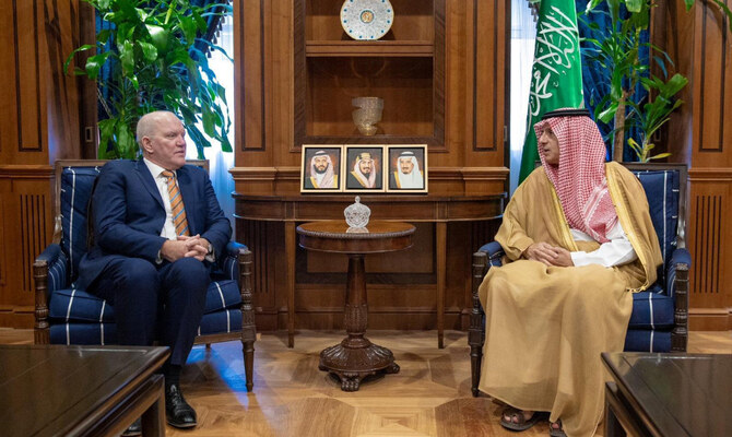 Saudi minister Adel Al-Jubeir receives new Dutch ambassador