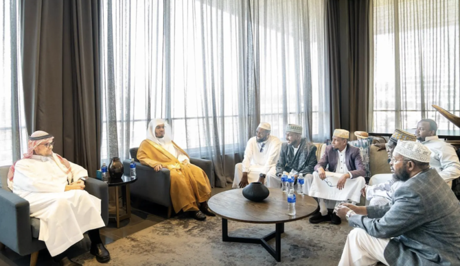 Grand Mosque imam visits Saudi universities in South Africa