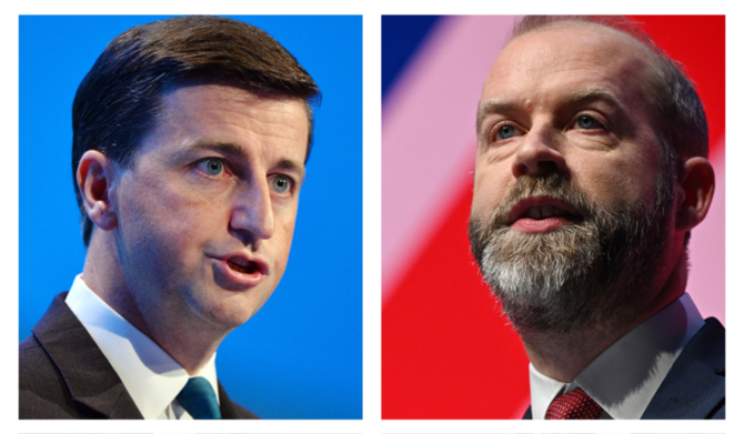 Douglas Alexander (L) and Jonathan Reynolds. (AFP file photo)