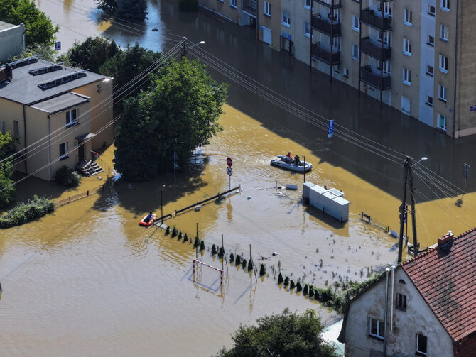 Budapest and Poland’s Wroclaw reinforce river banks ahead of more flooding in Central Europe