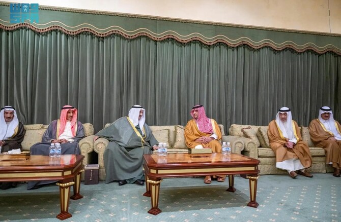 Saudi minister visits Kuwait to pass on Saudi leaders’ condolences after royal’s death