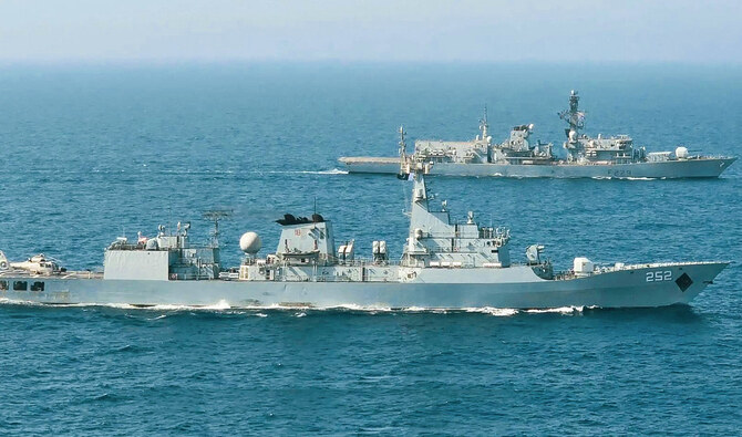 Pakistan Navy ship partakes in bilateral exercise with UK frigate in Gulf of Oman