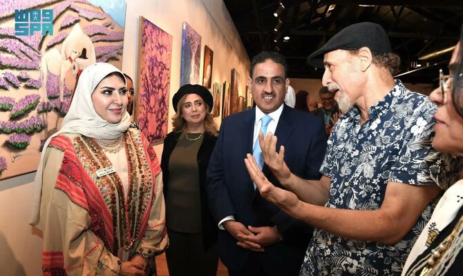 Saudi artworks attract crowds in Cairo