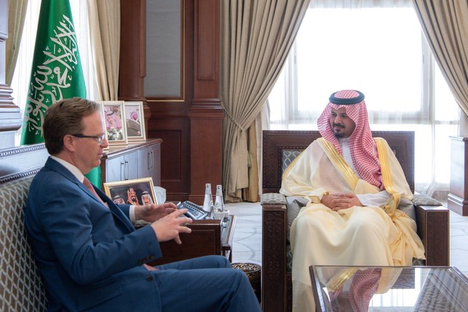 Ambassador Jean-Philippe Linteau meets with the governor of Madinah, Prince Salman bin Sultan bin Abdulaziz (Supplied)