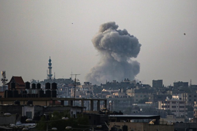 Smoke billows during Israeli bombardment in eastern Rafah in the southern Gaza Strip. May 19, 2024 (File/AFP)