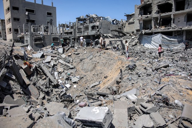 غالبًا ما يتم تصفية الحقائق من خلال عدسة إسرائيلية، وغالبًا ما يتم التغاضي عن معاناة سكان غزة (وكالة الصحافة الفرنسية)