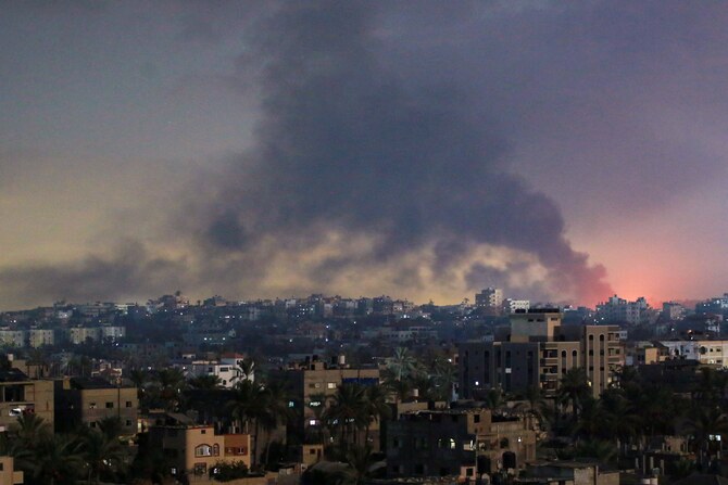 Deir al-Balah in the central Gaza Strip where smoke billows over the horizon, east of the city of Al-Zawaida. (AFP)