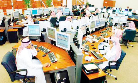 Saudis need extra training 'to replace expats'