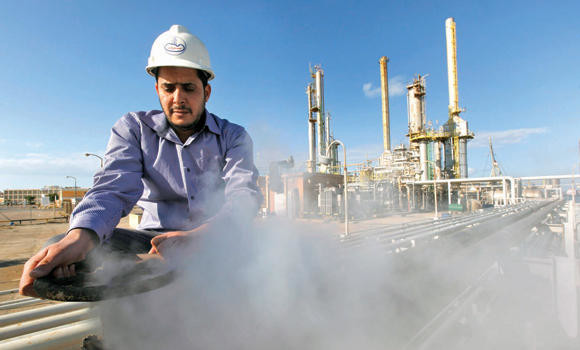 Libya oil exports drop as problems escalate