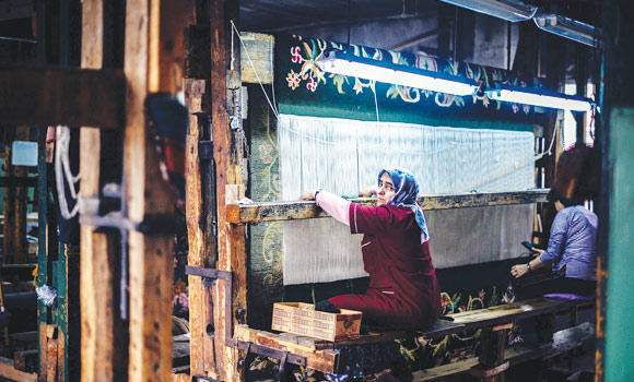 Handwoven Bulgarian rugs making their mark