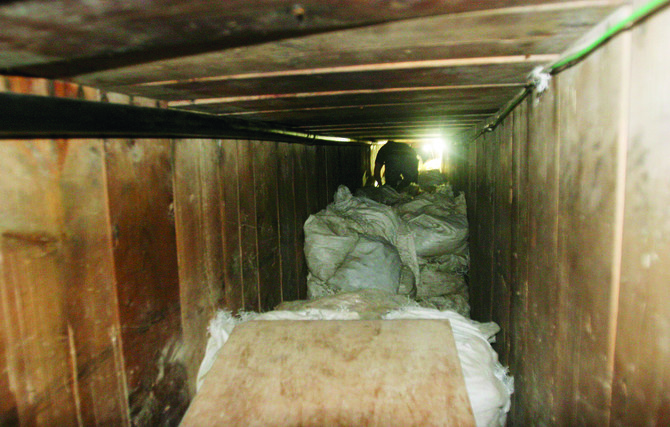 Four Drug Tunnels Found Along Us Mexico Border Arab News 