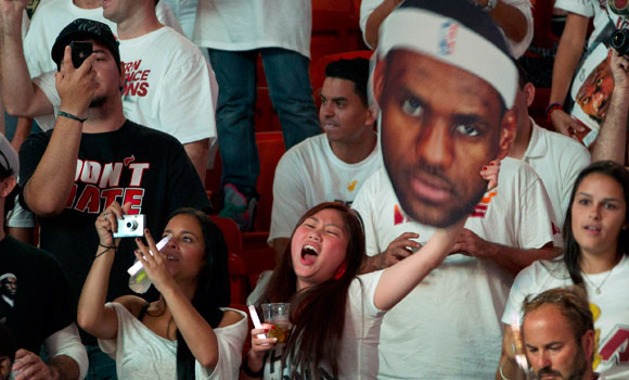 Heat celebrate in streets of Miami