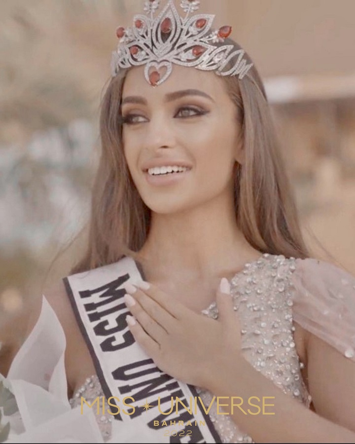 WATCH Bahraini Russian model Evlin AbdullahKhalifa crowned Miss
